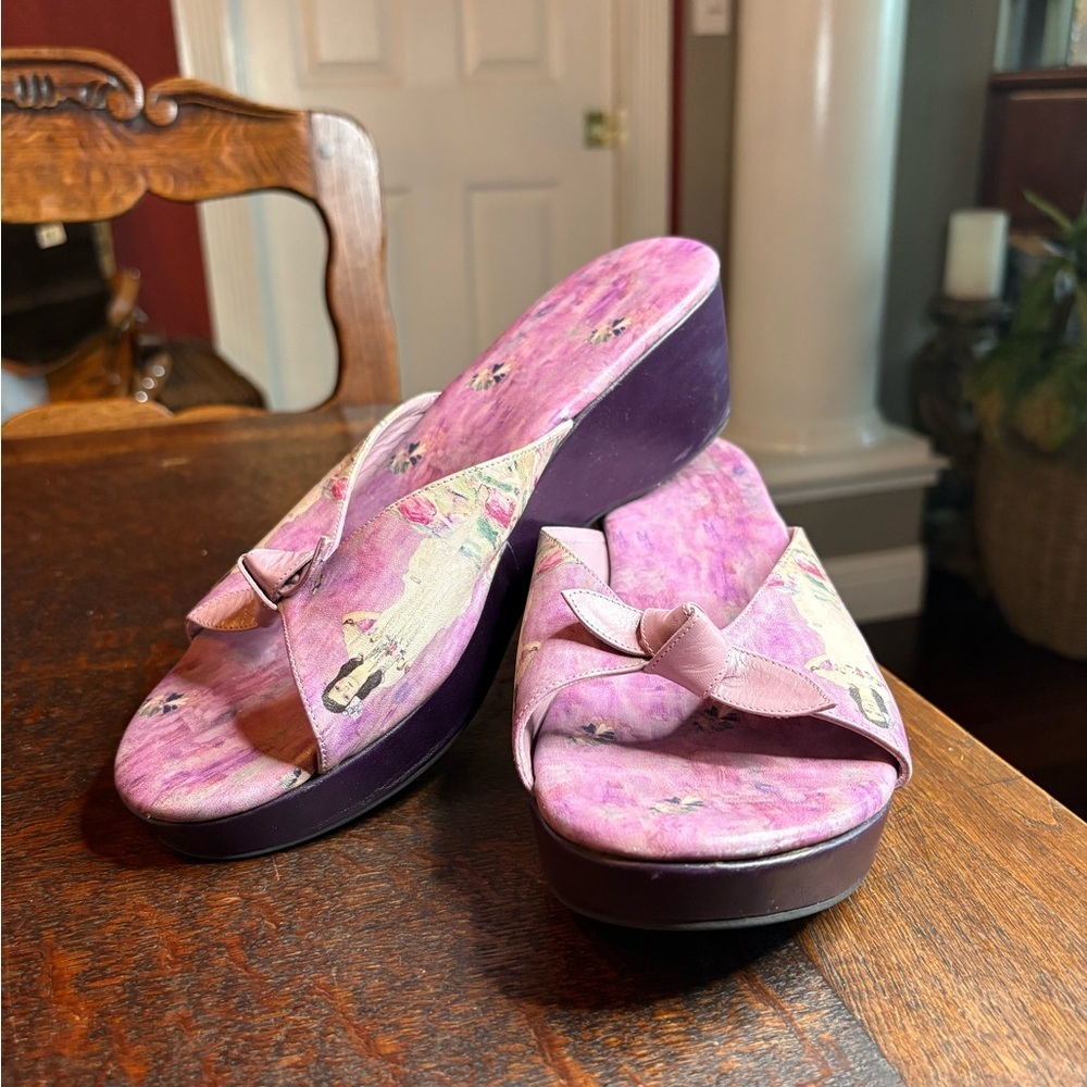 ICON Wearable Art Gustav Klimt Print Leather Wedge Sandals Size 8.5